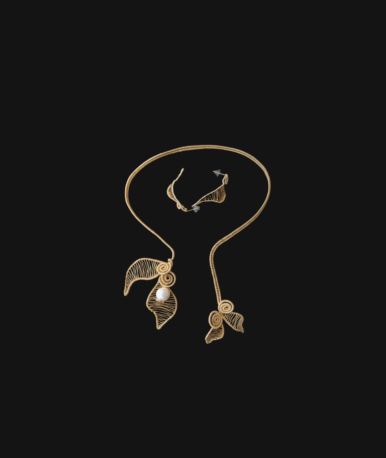 Necklace and earrings set